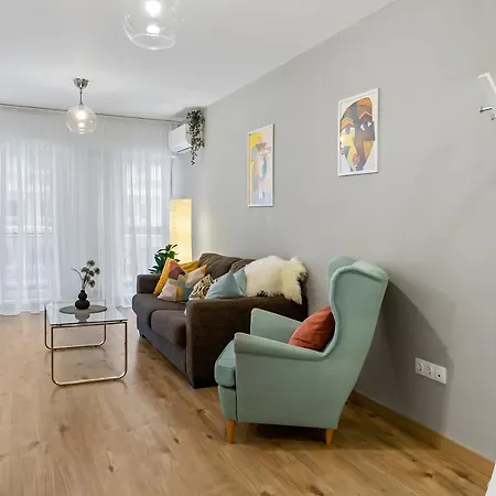 Living In Color - Chic With Balcony At Belvedere Residences