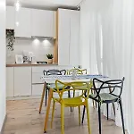 Living In Color - Chic With Balcony At Belvedere Residences *