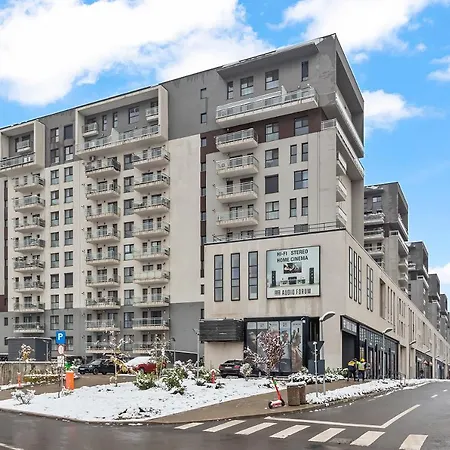 Living In Color - Chic With Balcony At Belvedere Residences דירה בוקרשט