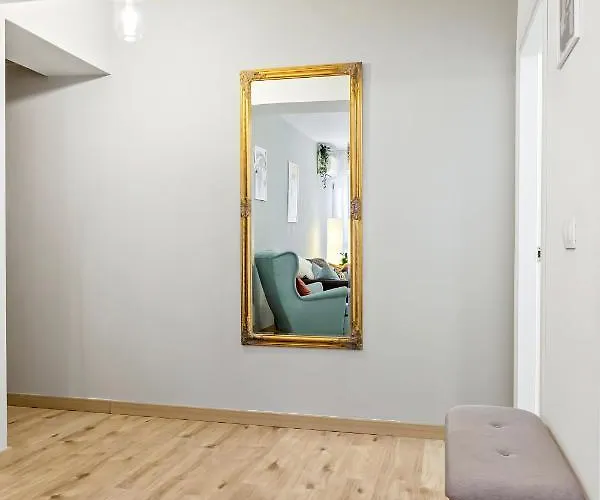 Living In Color - Chic With Balcony At Belvedere Residences *