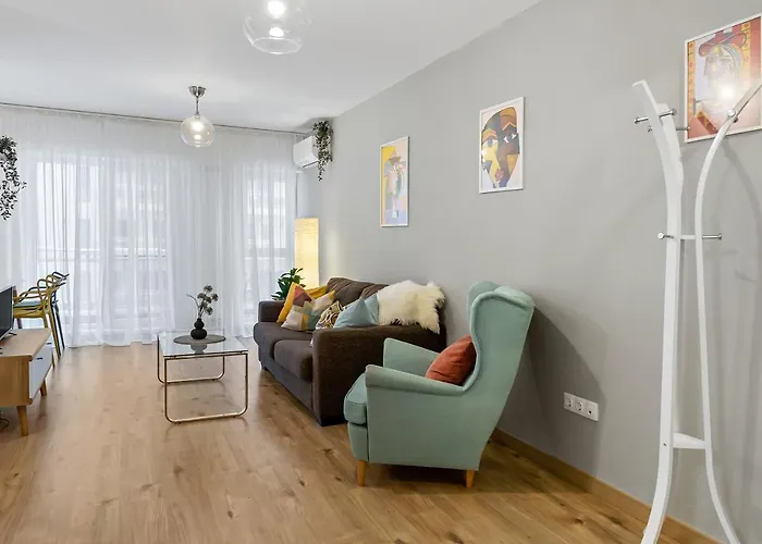 Living In Color - Chic With Balcony At Belvedere Residences